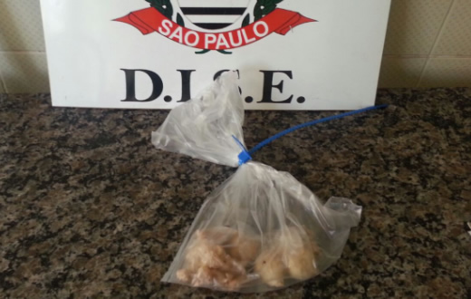 DISE realiza flagrante de tráfico na Vila Maria