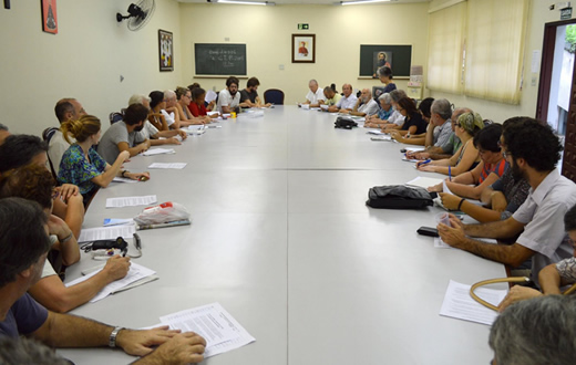 Vereador de Botucatu discute Reforma Política no Brasil