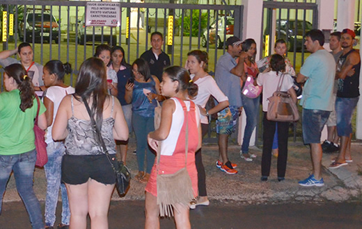 Alunos da Uninove se rebelam contra ensino 100% ?  distância