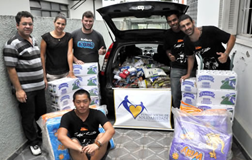 República doa alimentos e fraldas ao Fundo Social