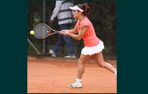 Tenista da AAB recebe troféu Melhores do Ano