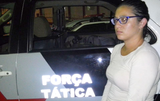 Mulher acusada de assaltar idoso é presa pela PM