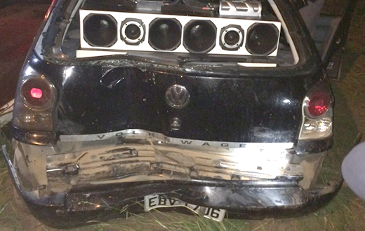 Condutor bate carro com material suspeito de receptação