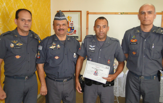 12º BPM-I homenageia policiais que se destacaram