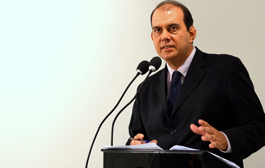 Tucano sugere Planetário e Sala Multimídia ?  Educação