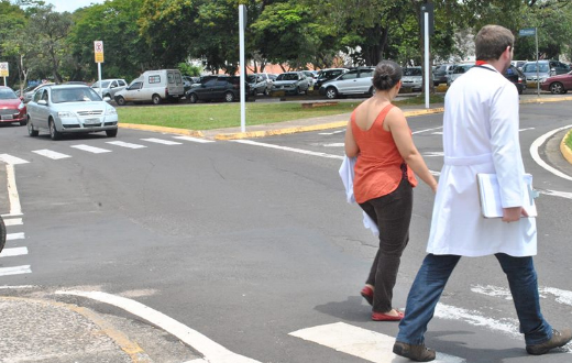 Unesp promove campanha educativa de trânsito