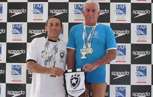 Nadadores da AAB obtêm bons resultados em Lins