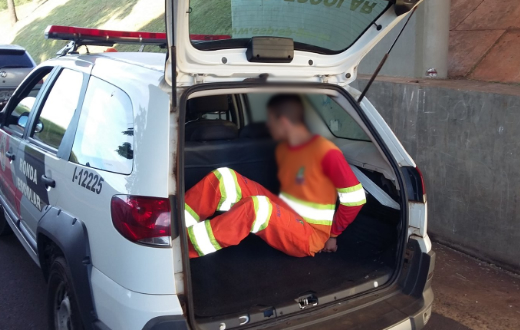 PM de Itatinga apreende cidadão procurado pela Justiça