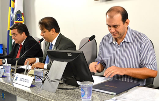 Câmara Municipal aprova dois projetos de Lei