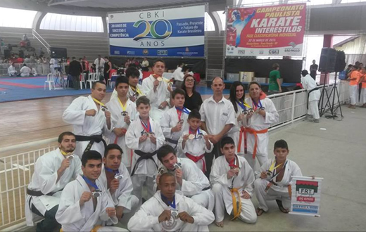 Karatê de Botucatu conquista 22 medalhas no Paulista