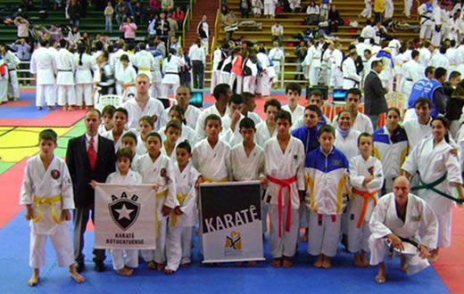Karatê de Botucatu é campeão dos Jogos Polo Cuesta
