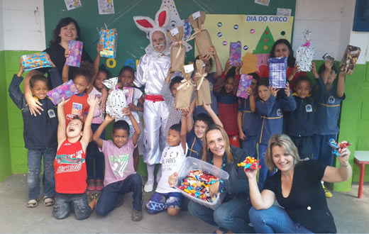 Escola arrecada ovos de Páscoa aos seus alunos