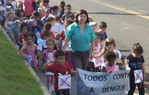 Alunos da rede pública fazem ações contra a dengue