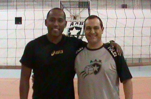 Campeão internacional de voleibol visita a aab | jornal acontece botucatu
