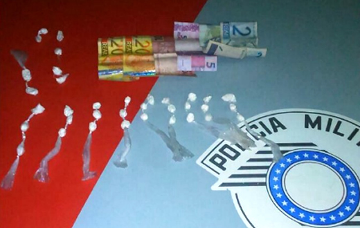 Equipe Alpha da PM realiza flagrante de tráfico