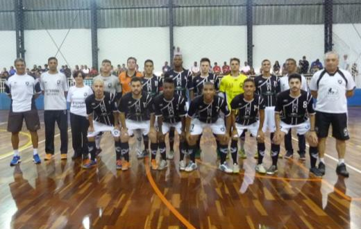 Futsal adulto da AAB goleia na estréia do Paulistão