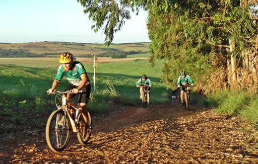 Pardinho recebe ciclistas radicais na prova de Eco Trail