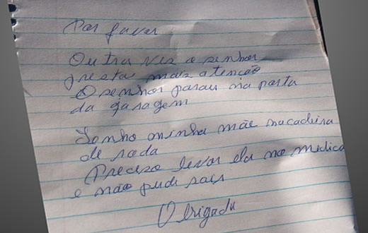 Estacionamento irregular causa transtorno a munícipe