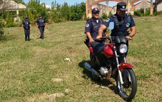 Agentes localizam moto furtada no Jardim Paraíso