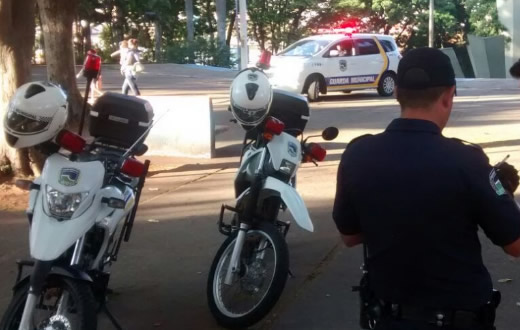 Gepom flagra dupla com entorpecentes no Paratodos