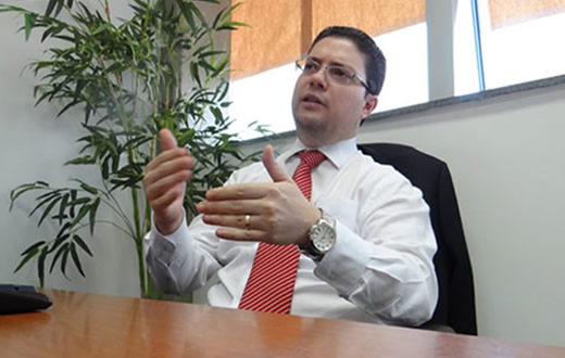 Adolescente é apreendido com três tipos de drogas