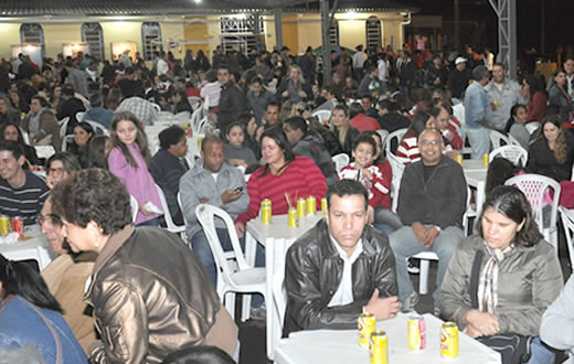 Paróquia do Santíssimo promove grande festa 2015