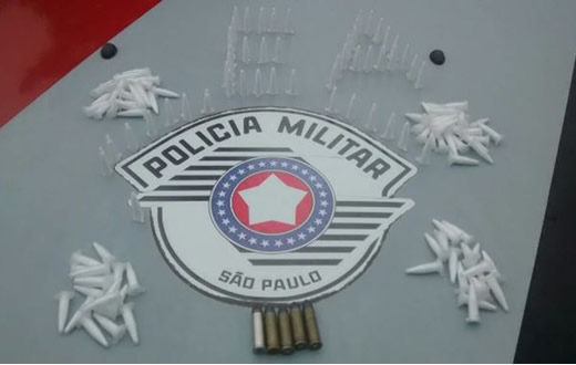 PM de São Manuel apreende 136 pinos de cocaína