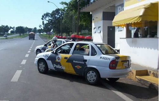 Boliviano é preso transportando cocaína no estômago