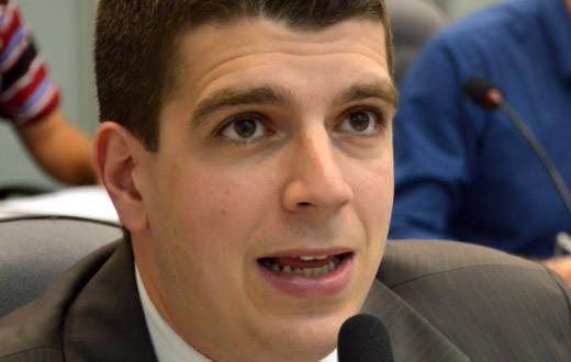 Projeto visa agenda de consultas por telefone