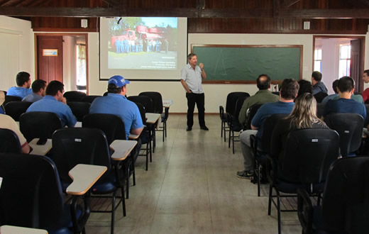 FCA e FMVZ têm curso de combate a incêndios