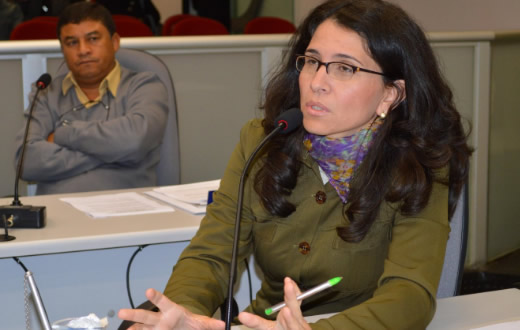 Petista questiona convênio com creche da El Shadai