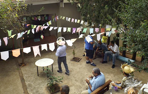 Centro do Migrante realiza festa junina aos frequentadores