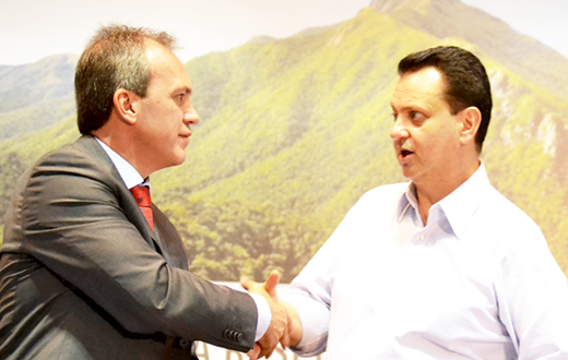 Ministro Gilberto Kassab faz visita a São Manuel