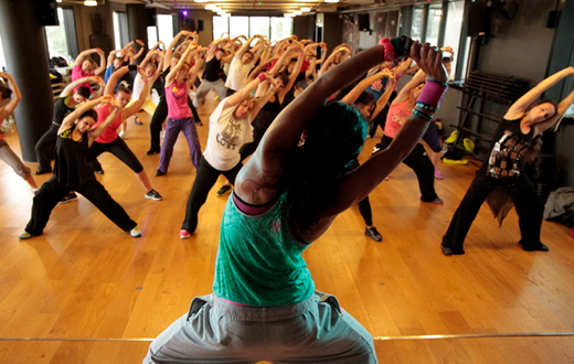 Parlamentar sugere aulas de zumba nos bairros