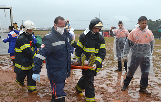 Simulado de acidente envolve várias instituições em rodovia