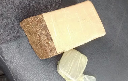 PM apreende tijolo de maconha na Vl. dos Lavradores