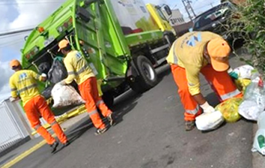 Propositura busca benefícios aos  coletores de lixo