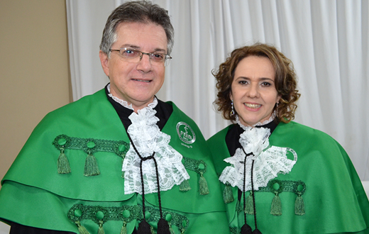 Novos diretores da Faculdade de Medicina tomam posse