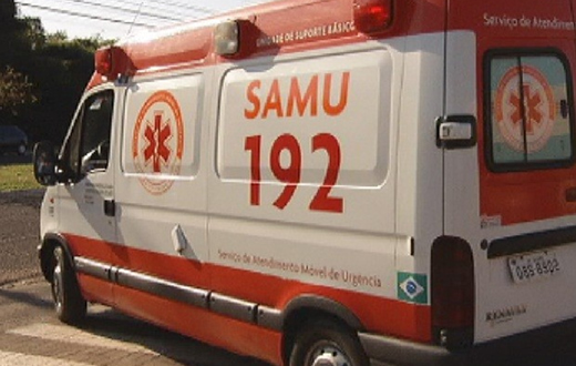 Criança de 1 ano e oito meses leva facada na cabeça