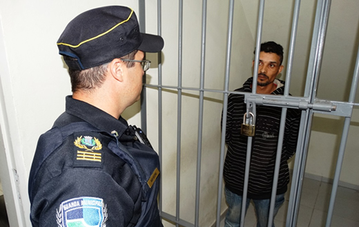 Foragido de penitenciária é preso com tornozeleira