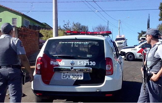 PM prende três pessoas  procuradas da justiça