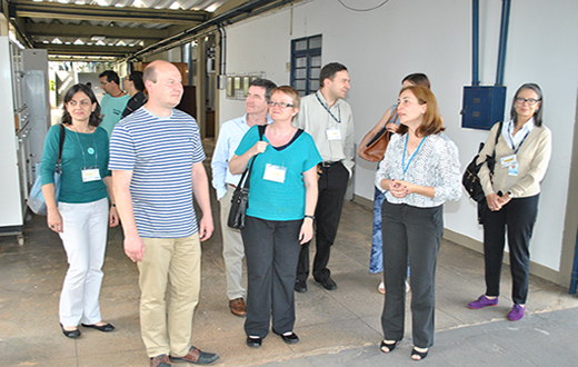 Pesquisadores ingleses visitam a Faculdade de Medicina