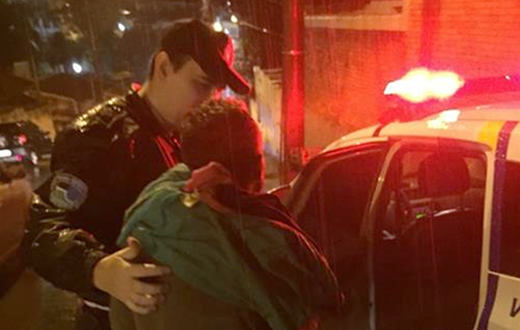 Guarda Municipal presta auxílio comunitário a andarilho