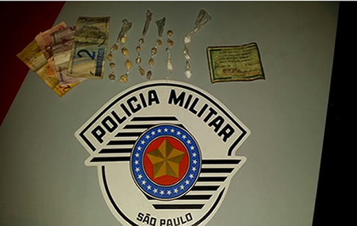 Cidadão é preso pela PM por tráfico de entorpecentes