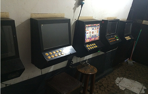 PM apreende máquinas de jogo de azar na Cohab I