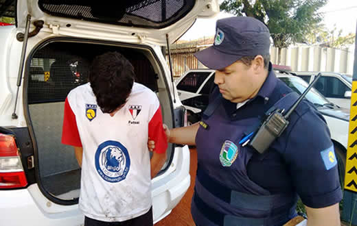 GCM prende indivíduo furtando no Bairro Lavapés