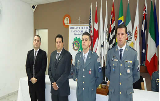 Rotary Clube de São Manuel faz homenagem a policiais Rotary Clube de São Manuel faz homenagem a policiais