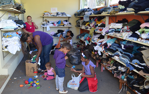 Brechó da Solidariedade inova na distribuição de roupas