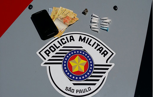 Telefone celular denuncia ação de tráfico de adolescente