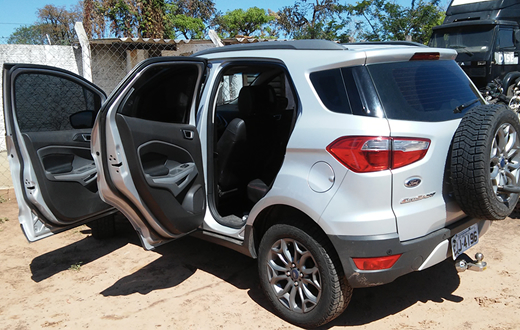 Soldado da PM é preso com carro de luxo roubado e clonado